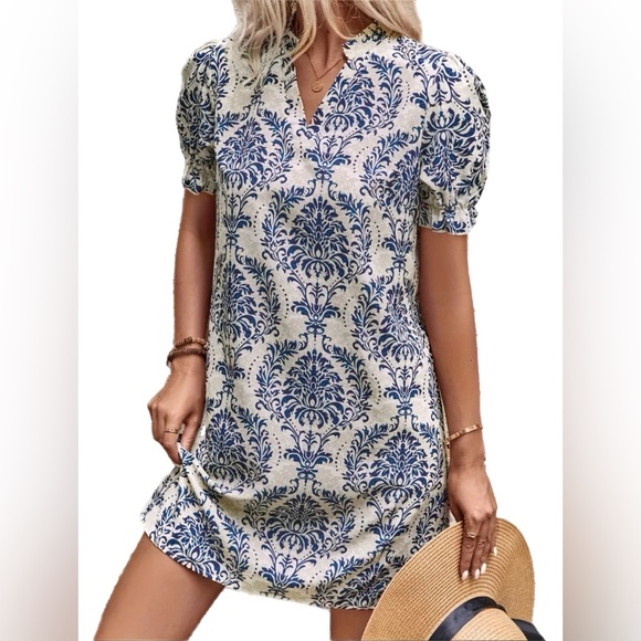 Dresses & Skirts - EUC Women’s Short Sleeve Puff Sleeve Blue and Tan Patterned Mini Dress